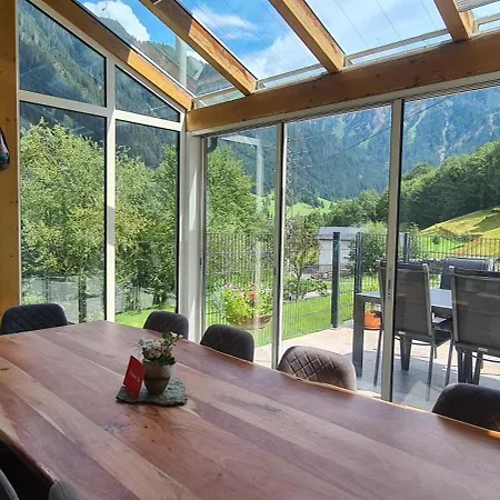 Haus Stehbock Сasa de vacaciones Partenen
